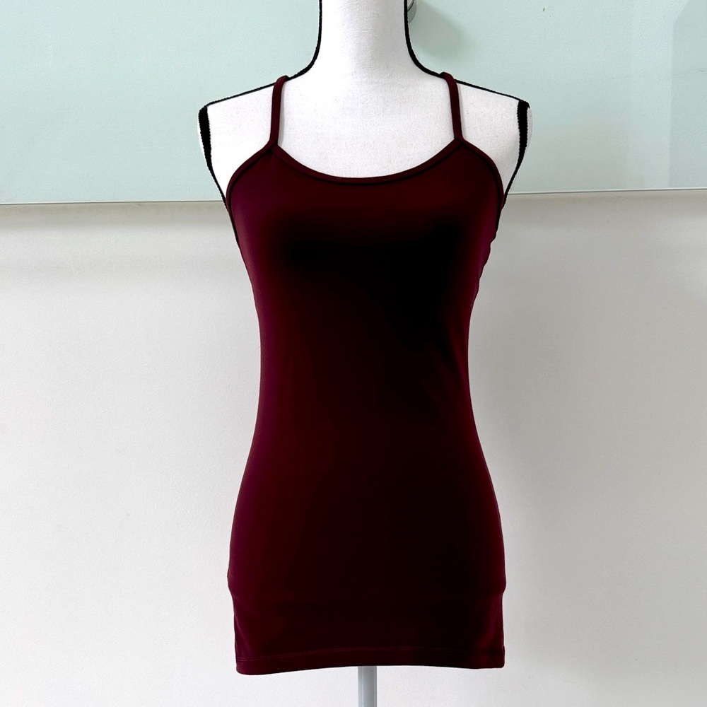 Lululemon Magenta Workout Top | Size 2 | Gym Essential | Stretchy & Lightweight